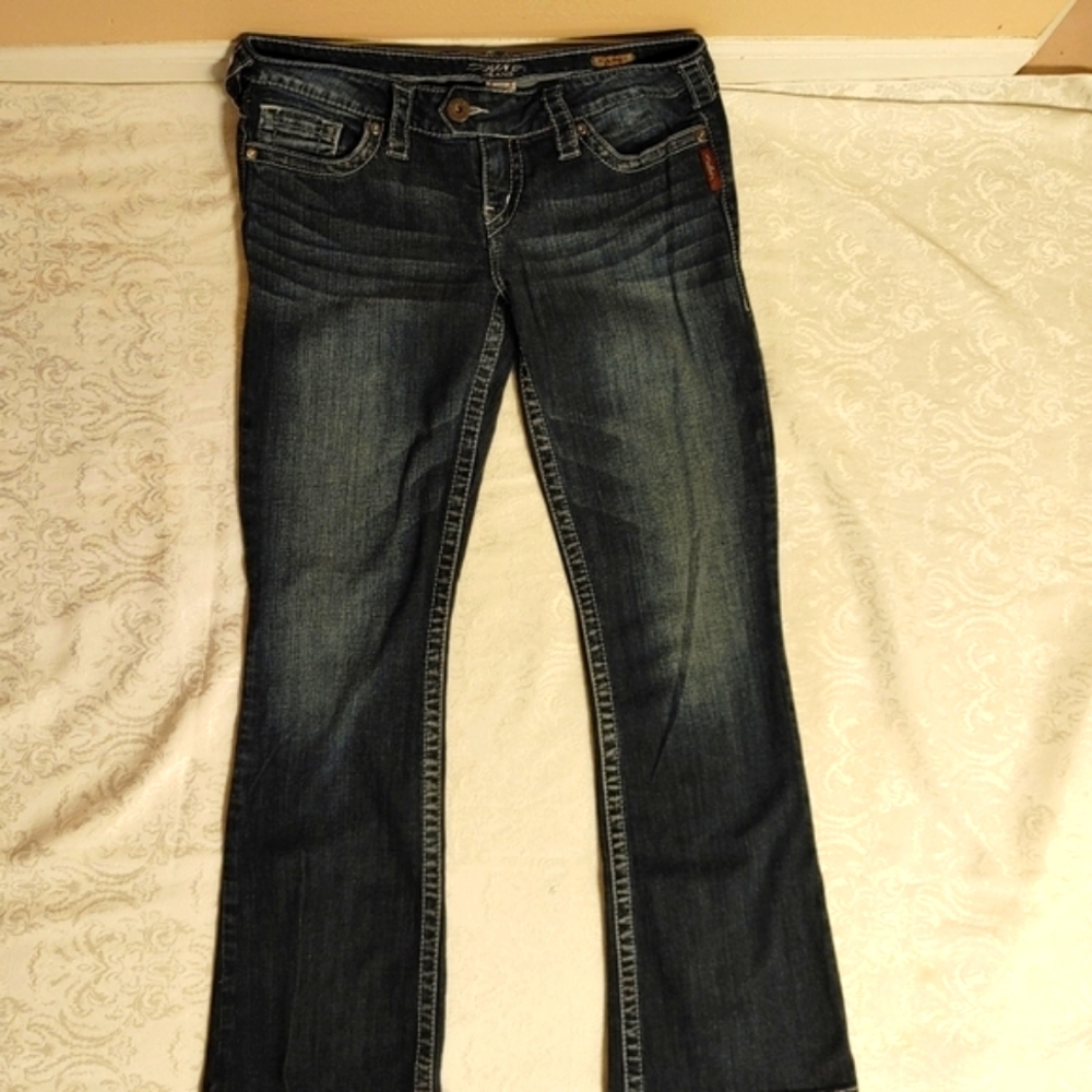 Silver Jeans Women's Boot Cut in Dark Blue